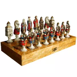 Коллекционные фарфоровые шахматы "Александр Невский"